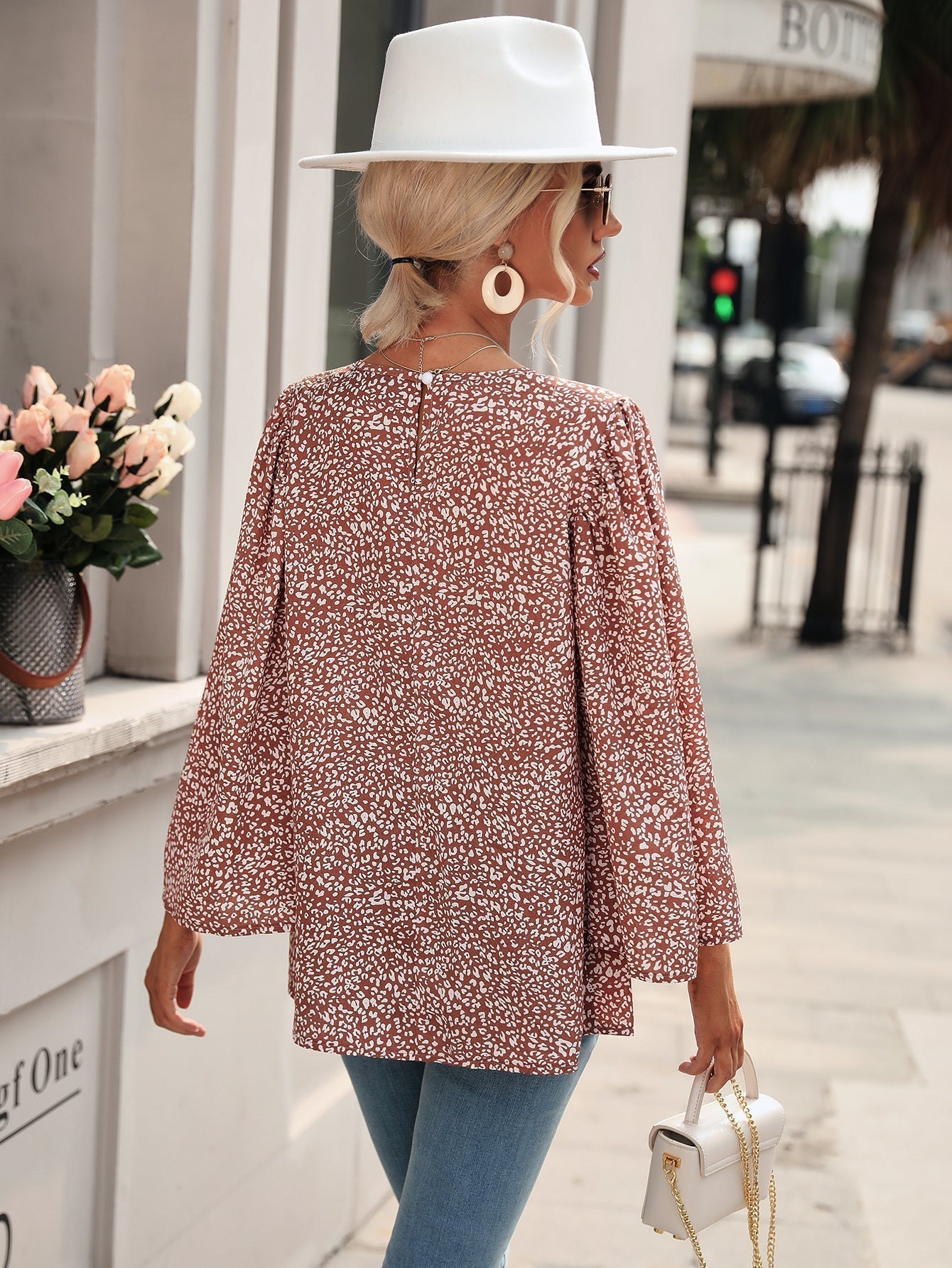 fermon - Flare Sleeve Disty Floral Blouse
